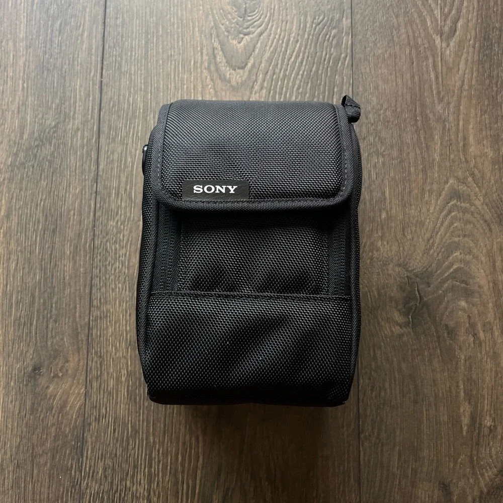 NWOT Sony Camera Lens Case